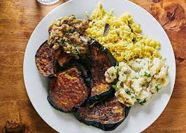 Bangladeshi Food Is A Rarity Around New York This Place Helps Fill The Void Published 2018 Bangladeshi Food Indian Food Recipes Food