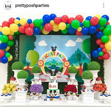 Serie infantil de televisión, destinada a niños en edad preescolar que además de entretener y educar, contribuye a desarrollar los aspectos cognitivos. Tematica Para Fiesta De La Casa De Mickey Mouse Ideas Para Decorar Mickey Mouse Clubhouse Birthday Mickey Mouse Clubhouse Birthday Party Mickey Mouse Parties