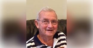 Nicki Davis's Instagram, Twitter & Facebook