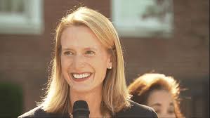 Comptroller-elect Lierman announces transition team, mostly comprised of  women