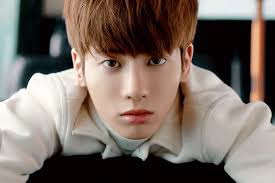 Kang Taehyun The Prettiest Eyes Entertainment Romansa Percintaan
