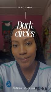 My dark circles will be the death of me! 😂 but since they’re not going  anywhere, let me show you how I conceal them with this very minimalistic  look.. which one side you prefer??? (if you see a ...