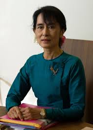 Tanggal dimiringkan artinya de facto). Aung San Suu Kyi Wikipedia Bahasa Melayu Ensiklopedia Bebas