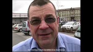 Aktuelle edeka osterhase angebote und preise im prospekt. Der Osterhase Kommt Bei Edeka Ernst Mit Fallschirm Youtube