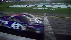 1 richard petty 157 (hof) 2 david pearson 89 (hof) 3 bobby allison 87 (hof) 4 jeff gordon 75 (hof) 5 dale earnhardt 70 (hof) 6 mark martin 61. The Battle For 2nd Is Very Close If This Was 1st This Would Be The Closest Finish In Nascar History My Prediction On Margin Would Be 0 0002 Nascar
