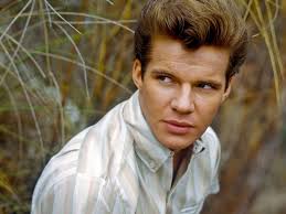 ninni Aren't you thankful that your childhood happened before technology  took over?