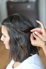 It's a simple way to look a little dressed up without needing to have a ton of hair skills. Ynr Zuu1mhdhmm