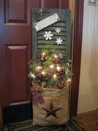 25 Ideas To Decorate Your Home With Recycled Wood This Christmas Architecture Desi In 2020 Weihnachtsdekoration Weihnachten Dekoration Schone Weihnachtsdekoration
