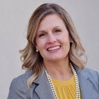 From Top of Class to Most Invisible: Finding Your Identity After Service  with Jen Anthony