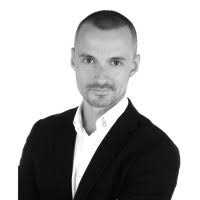 80+ perfiles de «Polanski»