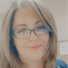 Vanessa Eason's Instagram, Twitter & Facebook