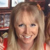 Ayn Moldave's Instagram, Facebook & TikTok