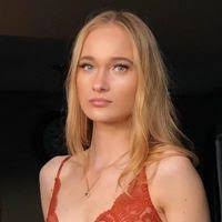 Marie Valenta's Instagram, Twitter & Facebook