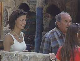 La descubrieron en 1993 cuando egresaba de la academia de teatro de fernando gonzález y tvn le ofreció el rol protagónico en la telenovela ámame. Teleseries Cl On Twitter Se Extrana A Angela Contreras En Teleseries Sucupira Http T Co Ssjqdkmeu9