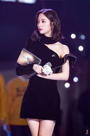 d編集長の裏ブログ 可愛すぎると話題の宇宙少女ボナのブラックワンピース姿 宇宙少女 ブラックワンピース アジアの女性