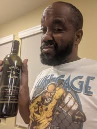 Another outstanding wine🍷 uncorked tonight. Purchased at Porter's grocery  store in Marfa Texas last week