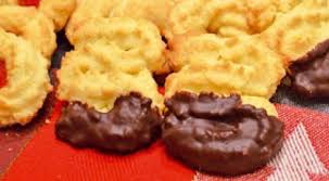 Spritz Au Chocolat Recette Facile A Realiser De Ses Petits Biscuits Alsaciens Recette Gastronomie Dessert