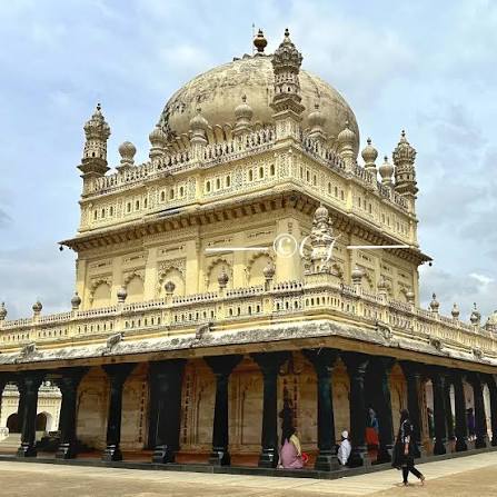 The Gumbaz at Srirangapatna is the mausoleum of Tipu Sultan, his father Hyder Ali and his mother Fakhr-un-Nisa. . The tomb was raised by Tipu himself for his parents in 1782-84 but