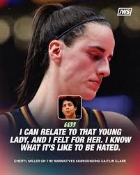 Cheryl Miller gives Caitlin Clark her flowers💐