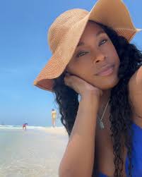 𝔇𝔞𝔦𝔰𝔶 𝔪𝔬𝔫𝔱𝔢𝔷 (@daisymontez_) • Instagram photos and videos