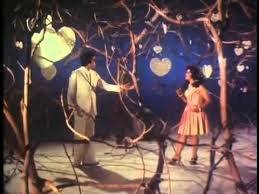اجمل ما غنت عفاف راضي يمكن على بالو حبيبي Beautiful Songs Music Ornaments Great Smiles