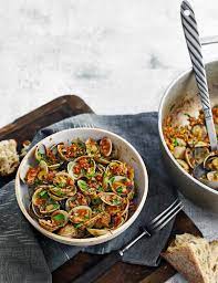 Clams With Quick Xo Sauce Recipe Clam Recipes Shellfish Recipes Seafood Recipes