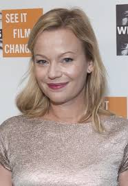 Samantha Mathis