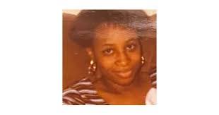 Lorinda Robinson's Instagram, Twitter & Facebook