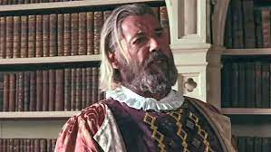 Mike mitchell, an actor and bodybuilder who starred in gladiator and braveheart, has died. Nph7cdv7n98sjm