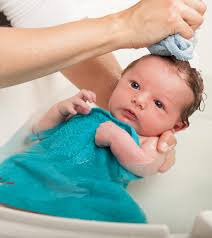 Have your supplies at hand before you put your baby in the tub, and if you absolutely have to fetch something you forgot, wrap her in a towel and take her with you. When And How Often Do You Start Giving Baby Bath At Night