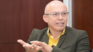 Dueños de buses tradicionales piden pago de deudas por chatarrización