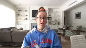 Jenna marbles / via youtube.com. Jenna Marbles Quitting Youtube Say Goodbye To Her And Her Dogs Film Daily