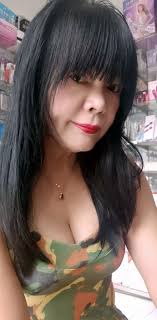 一枝梨花on X: 成人用品店老板娘，妩媚勾人。 t.coIGhoCKm8bO  X