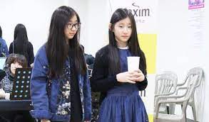 If sunny is also descendants of this clan, it means that chaesis also . Netizens Find Predebut Pictures Of Iz One S Chaeyeon And Younger Sister Chaeryeong Kpopmap