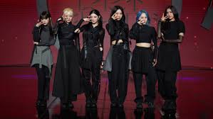 Maybe you would like to learn more about one of these? Everglow Returns As Female Warriors From The Future With Last Melody K Pop