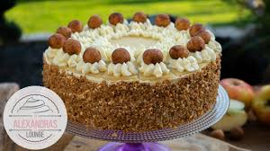 Durch das muster macht der dieser apfelkuchen mit marzipan gehört mittlerweile zu meinen lieblingsrezepten mit äpfeln. Mega Einfache Und Leckere Apfel Marzipan Torte Youtube