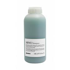 The moisturizing formula is specific to protect the colour extending its duration and to give great shine. Davines Minu Hair Serum 150ml