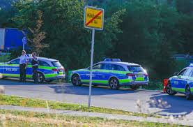 Ein großes angebot an mietwohnungen in göppingen (kreis) finden sie bei immobilienscout24. Einsatz Im Kreis Goppingen Spezialkrafte Sturmen Wohnung Von Bewaffnetem Mann Landkreis Goppingen Stuttgarter Zeitung