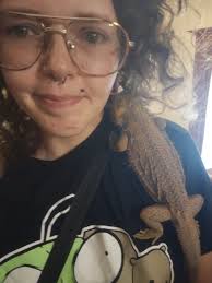 Anyone's baby a literal tear sponge? 🧽 My sweet boy has been the only one  there for me so many times, the poor guy probably has emotional damage. I  don't know how