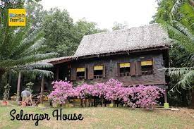 The park showcases the traditional houses from every state in malaysia and also from every country in association of southeast asian nations (asean). Mini Malaysia And Asean Cultural Park Malaysia Traveller Review