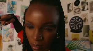 Raevin (@iamraevin) can't help falling in love with his debut song  "AMERICA". New single from #TheComeUpAlbum project by @crux.global. ,  Available