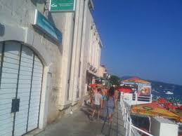 Banka isključivo isplaćuje čekove izdate od strane penzionih fondova, a maksimalan iznos za isplatu je 800 eur. Bank Ckb Nearby Igalo In Montenegro 0 Reviews Address Website Maps Me