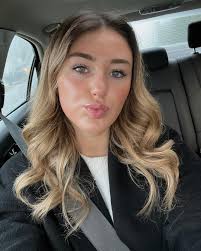 The moment I started romanticizing every aspect of life was when I started  to see real progress. Instead of rushing to get ready for the day, I light  a candle, turn on