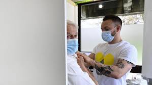 Alors, on vous invite à venir à malmedy expo pour une première injection ceux qui voudraient en bénéficier peuvent venir au centre de vaccination de malmedy, à malmedy expo, rue frédéric lang, mardi, mercredi et jeudi. Vaccination La Plateforme De Rendez Vous Last Minute Accessible Le 19 Avril Aux Bruxellois Le Soir