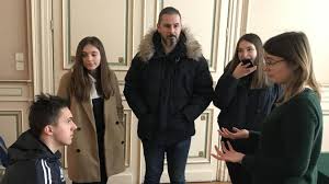 Voilà une bonne femelle bien chienne.elle devrait sucer une bite en se faisant cravacher le cul.pour être baissée une fois que les fesses sont. Casting La Petite Femelle Ou L Histoire Vraie De La Meurtriere Dunkerquoise Pauline Dubuisson