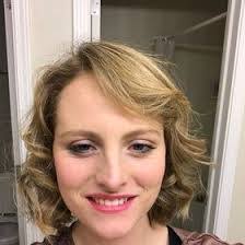 Alyse Walker's Instagram, Twitter & Facebook