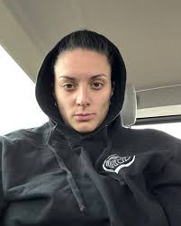 I've been playing this new CloZinger tune called 'Royal' in all my sets the  past months, and the EP is finally out!!! 👑🙌🔥 Check it out here:  https://fanlink.to/RoyalEP 🎥 Omar Gomez Films @