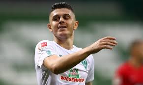 Inzwischen verdichten sich gar die anzeichen. Werder Bayer Wolfsburg Bemuhen Sich Um Rashica