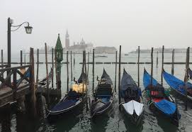 The peak time for tourists is at nightfall or sunset. Best Time To Visit Venice In 2021 Avoid Crowds