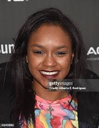 49 Roxanne Smith Fotos und hochauflösende Bilder